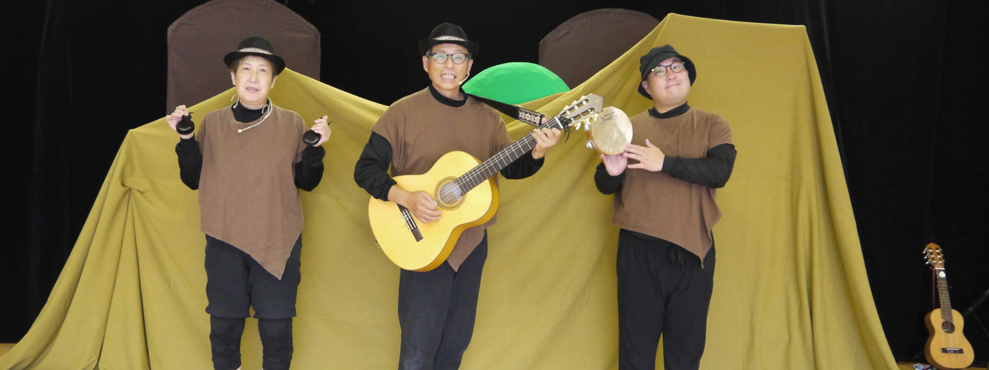 人形劇団とんと